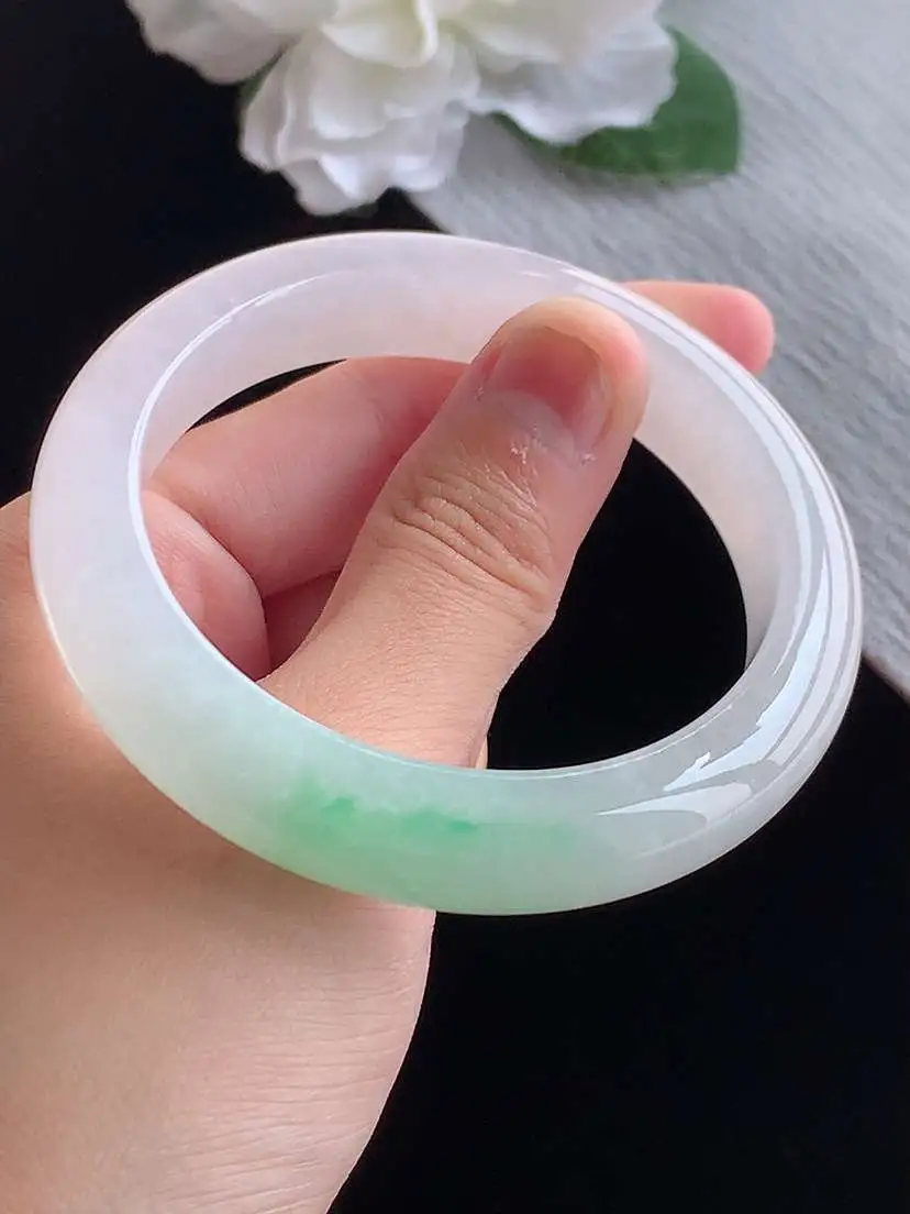 a货翡翠老坑冰种飘绿正装正圈手镯54-55圈口  尺寸54.8×12×8.8mm 重量59.30g 1015