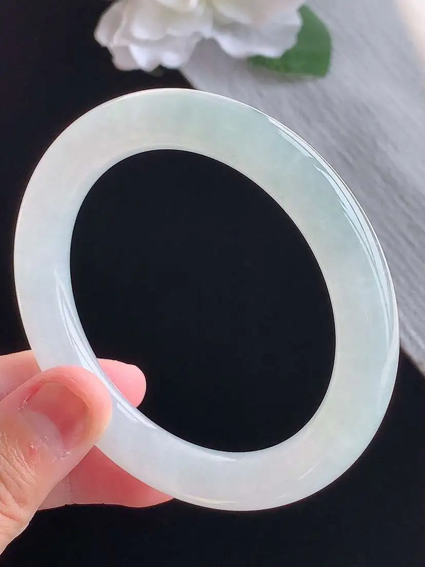 a货翡翠老坑冰种晴水圆条手镯55-56圈口  尺寸55×9.5mm 重量51.35g 1015