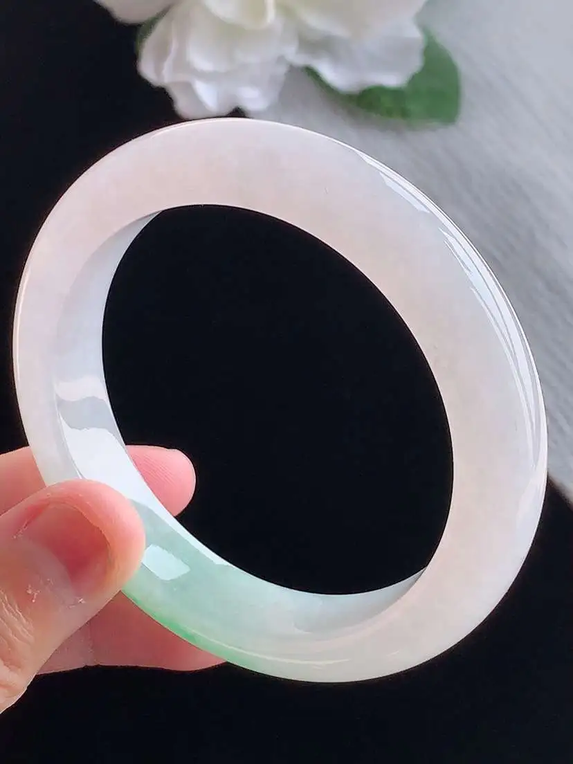 a货翡翠老坑冰种飘绿正装正圈手镯54-55圈口  尺寸54.8×12×8.8mm 重量59.30g 1015