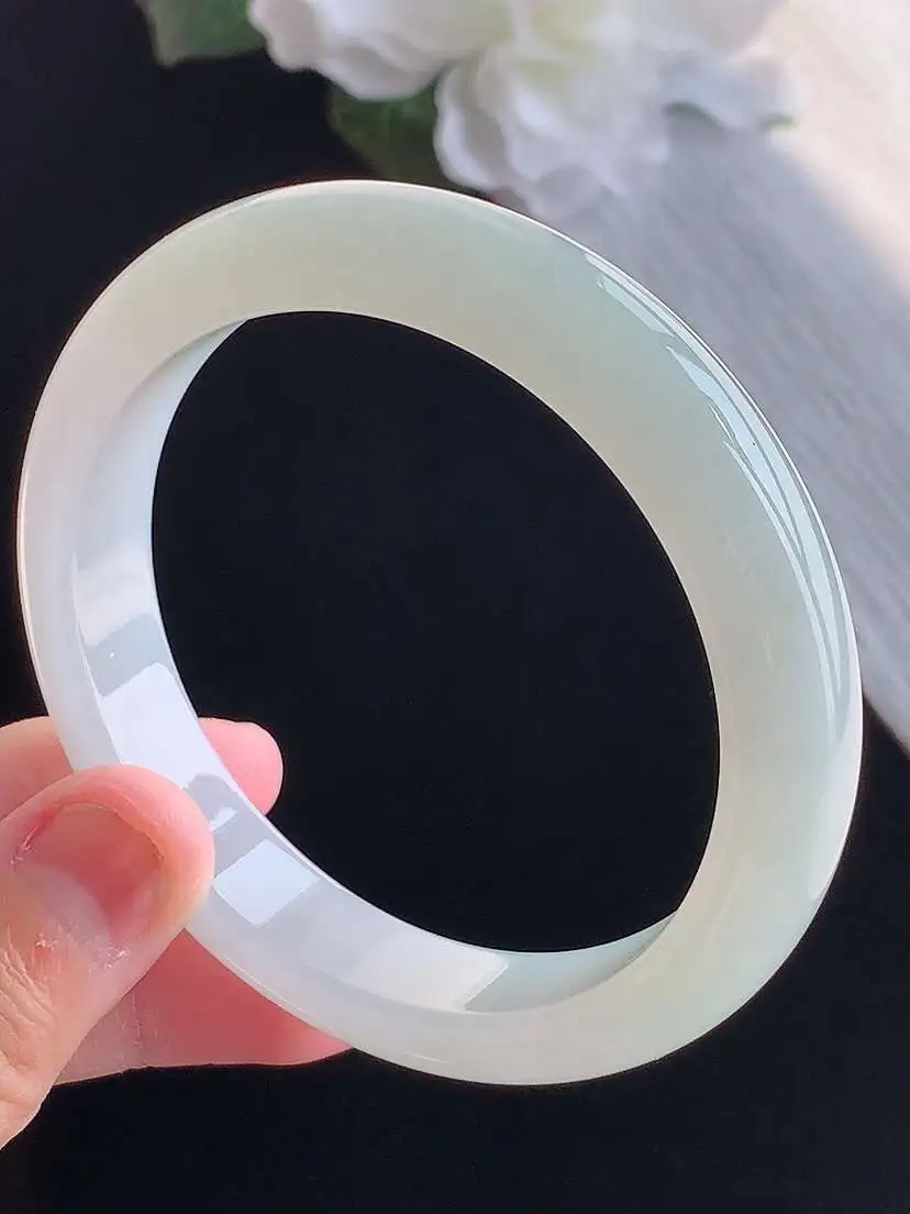 a货翡翠老坑冰种白月光正装正圈手镯57-58圈口  尺寸57.8×11.8×8mm 重量56.05g 1015