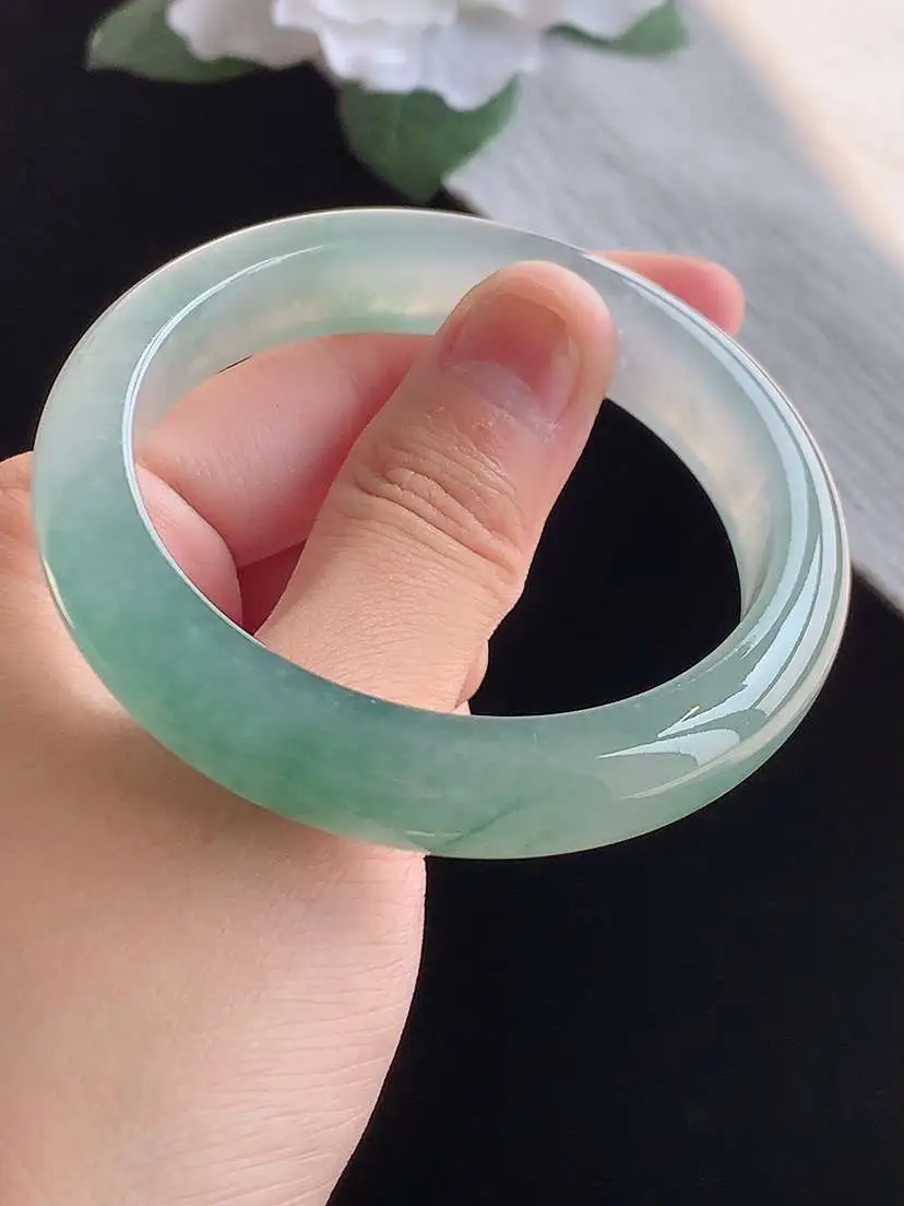 a货翡翠老坑冰种飘花正装正圈手镯53-54圈口  尺寸53.3×11.6×7.7mm 重量50.16g 1016