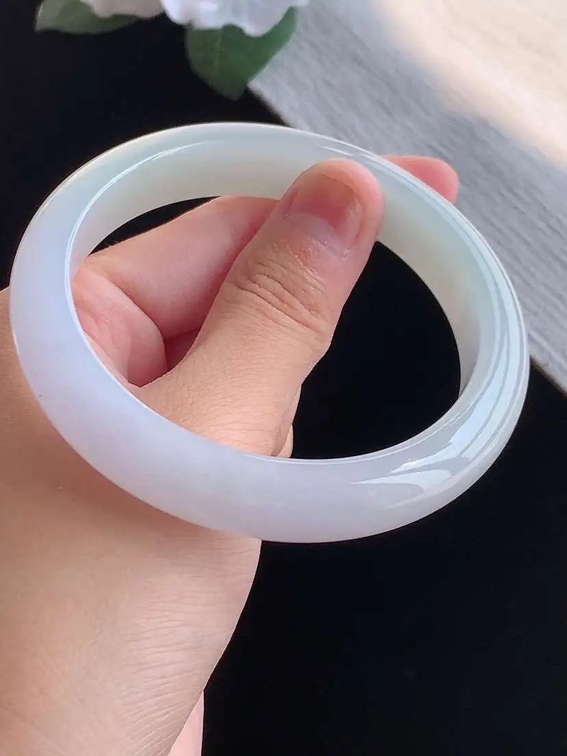 a货翡翠老坑冰种紫罗兰正装正圈手镯60-61大圈口  尺寸60.5×12.2×8mm 重量62.60g 1016