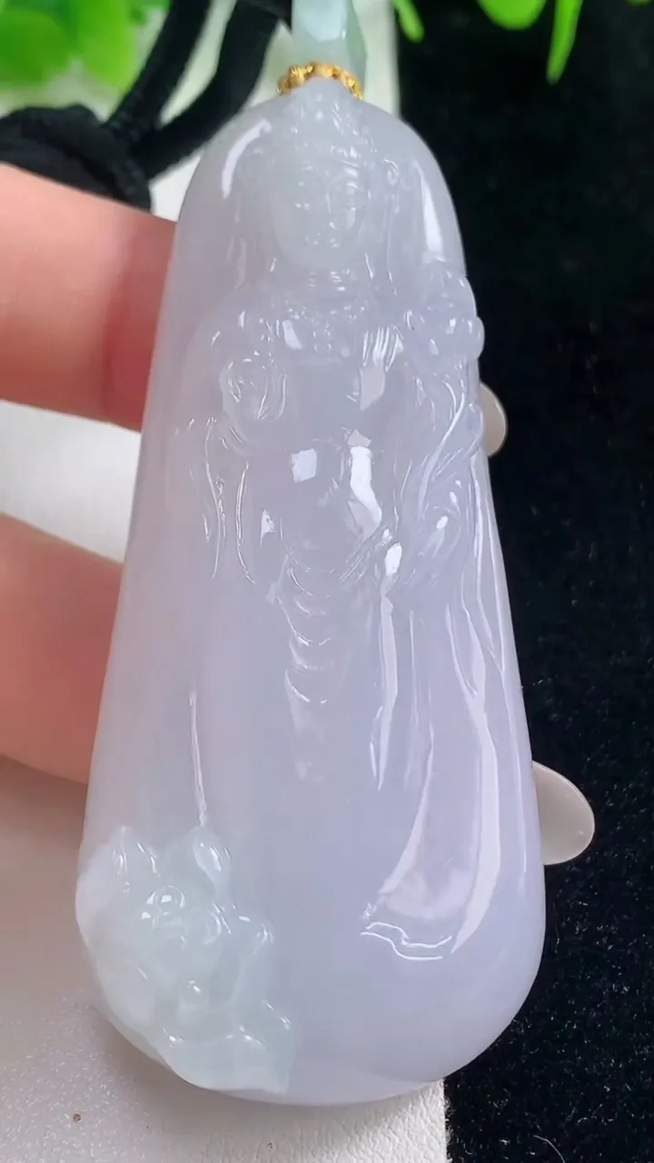天然A货翡翠冰种紫罗兰大势至观音菩萨吊坠，尺寸69.4-30.4-11.2，重量:53.96g
10