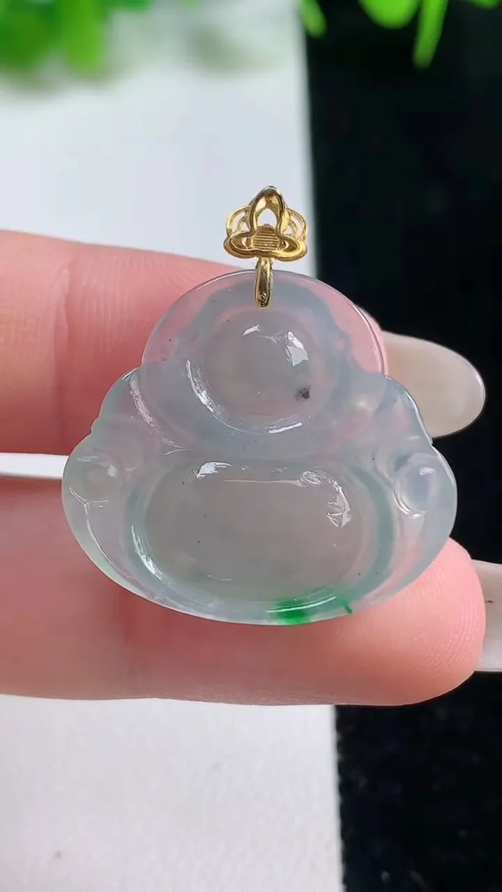 天然A货翡翠佛公吊坠，尺寸23-25.6-4.8，重量:4.38g
10月17日