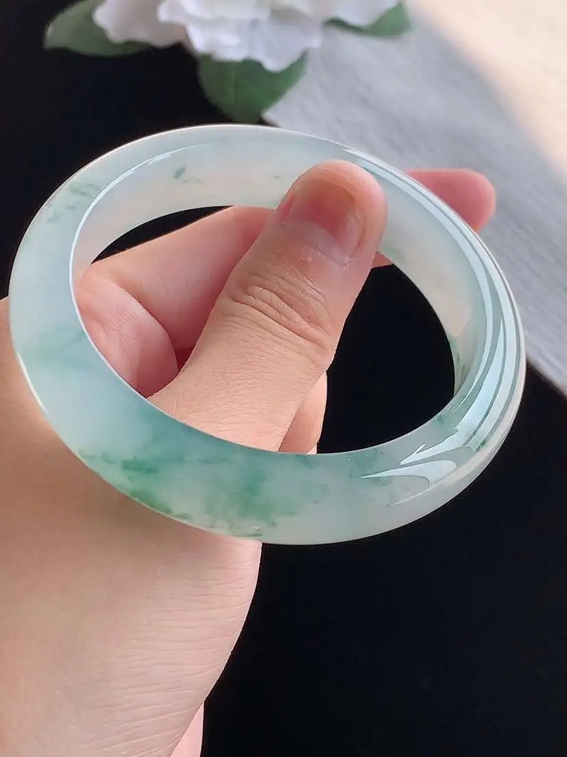 a货翡翠老坑冰种飘花正装正圈手镯55-56圈口  尺寸55.8×13×8.5mm 重量62.75g 1016 A06