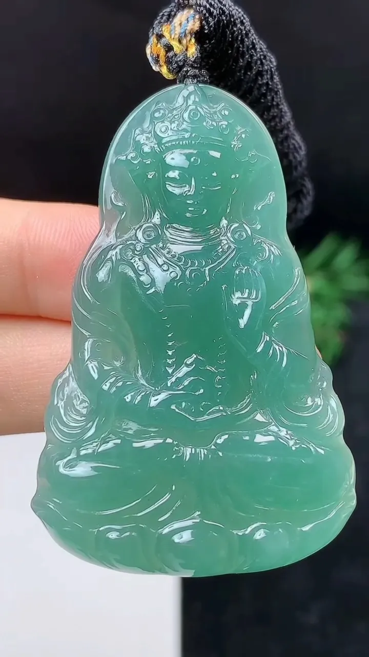 天然A货翡翠蓝水度母吊坠，尺寸54.7-34.3-6.3，重量:25.42g
10月18日