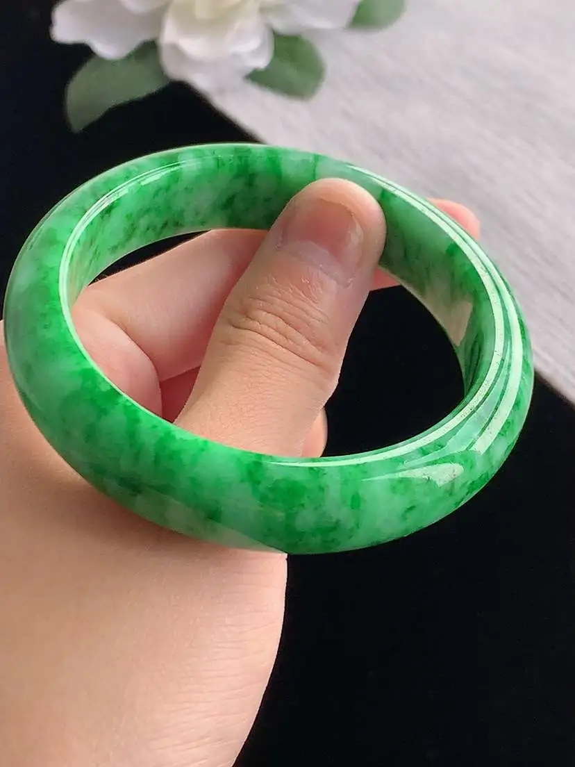 a货翡翠老坑冰种满绿正装正圈手镯55-56圈口  尺寸55.8×13.6×8mm 重量60.56g 1017
