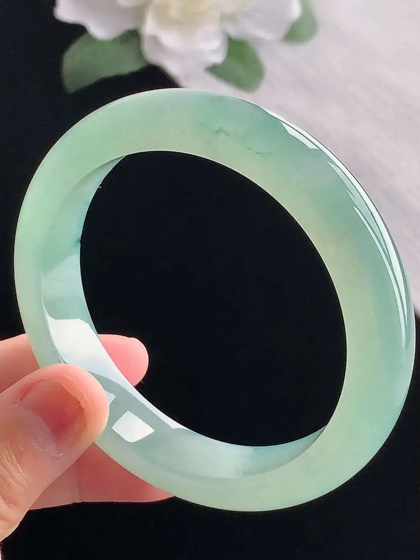 a货翡翠老坑冰种晴水飘花正装正圈手镯56-57圈口  尺寸56.5×12.5×8.5mm 重量60.