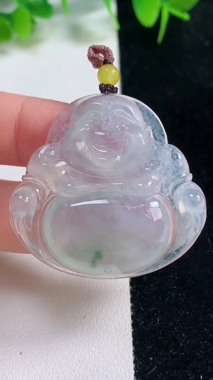 天然A货翡翠种飘花佛公吊坠，尺寸38.3-40.5-6.6，重量:14.51g
10月18日
