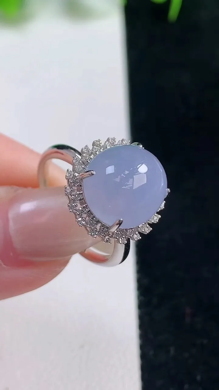 天然A货翡翠种紫罗兰蛋面戒指，尺寸17.2-12-10.4-10.5，重量:4.00g2025年10