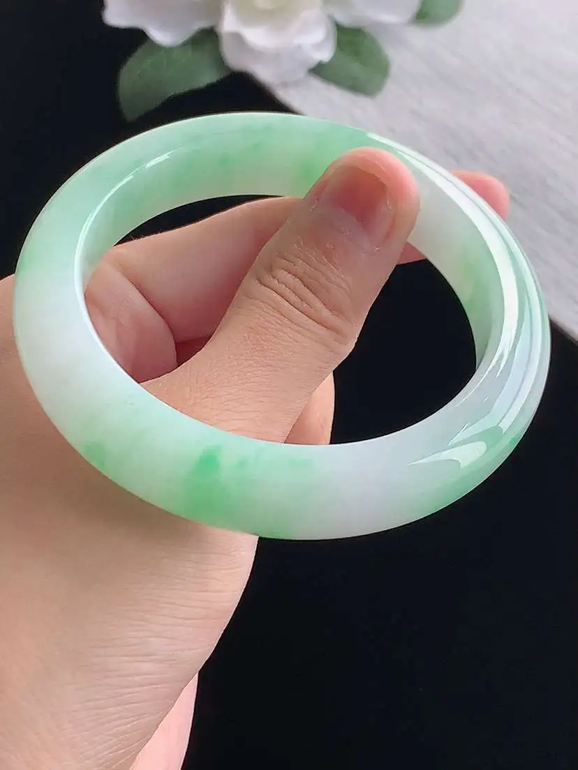 a货翡翠老坑冰种飘绿正装正圈手镯57-58圈口  尺寸57.2×12.6×9.3mm 重量70.17g 1017 A83