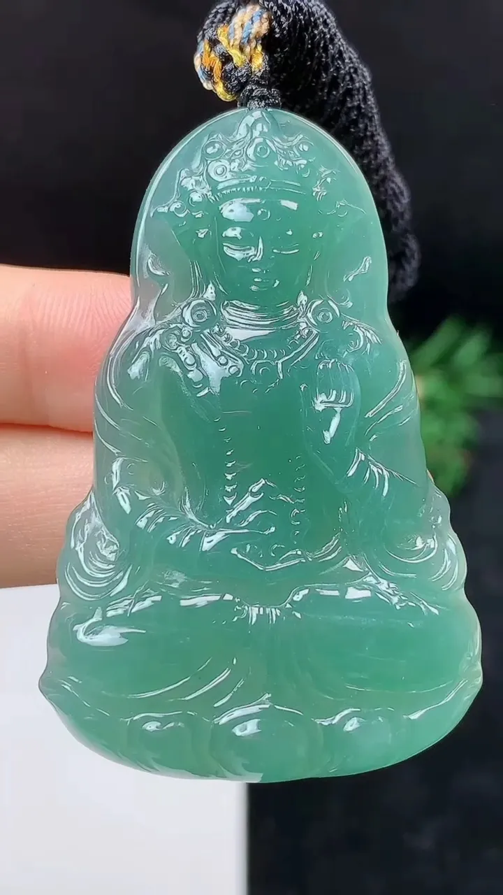天然A货翡翠蓝水度母吊坠，尺寸54.7-34.3-6.3，重量:25.42g
10月18日