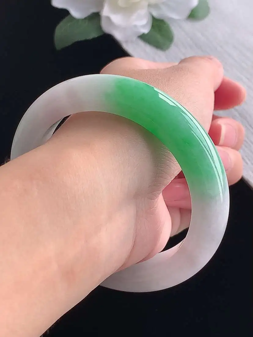 a货翡翠老坑冰种飘绿厚装正装正圈手镯57-58圈口 尺寸57.3×13×9.5mm 重量79.62g 1017
