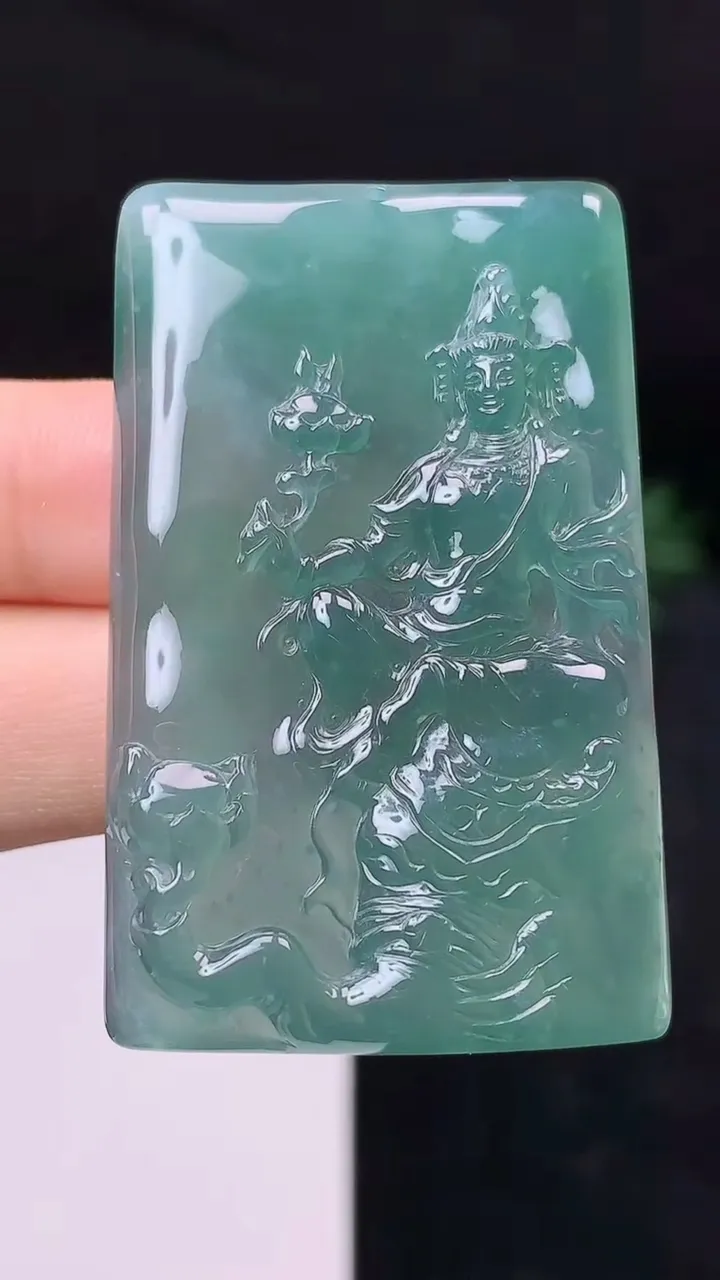 天然A货翡翠蓝水普贤菩萨吊坠，尺寸50.3-31-5.5，重量:22.00g
10月18日