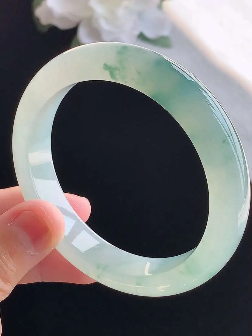 a货翡翠老坑冰种飘花正装正圈手镯55-56圈口  尺寸55.8×11.5×8.5mm 重量55.96g 1018