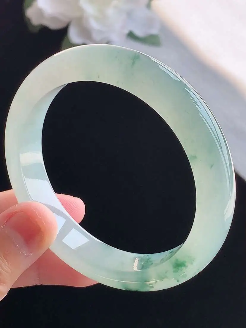 a货翡翠老坑冰种飘花正装正圈手镯55-56圈口  尺寸55.8×11.5×8.5mm 重量55.96g 1018