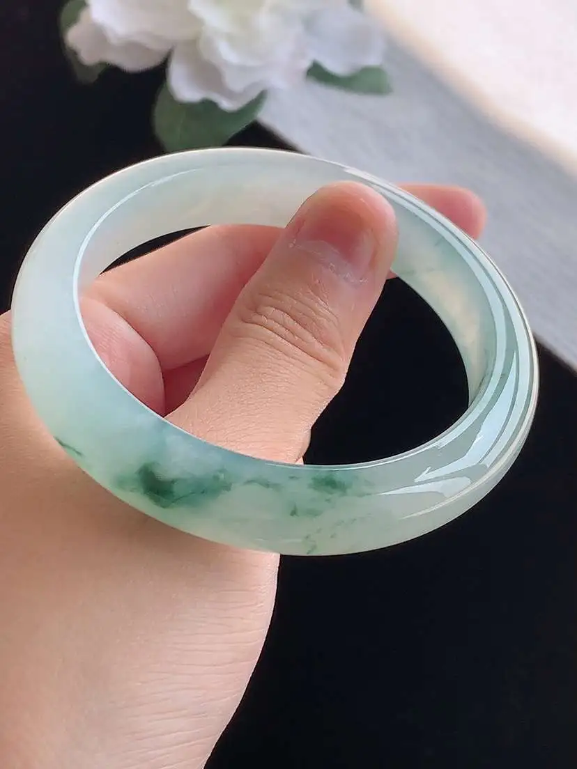 a货翡翠老坑冰种飘花正装正圈手镯55-56圈口  尺寸55.8×11.5×8.5mm 重量55.96g 1018