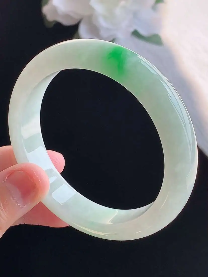 a货翡翠老坑冰种飘阳绿正装正圈手镯54-55圈口  尺寸54.8×12.2×8mm 重量55.03g 1018