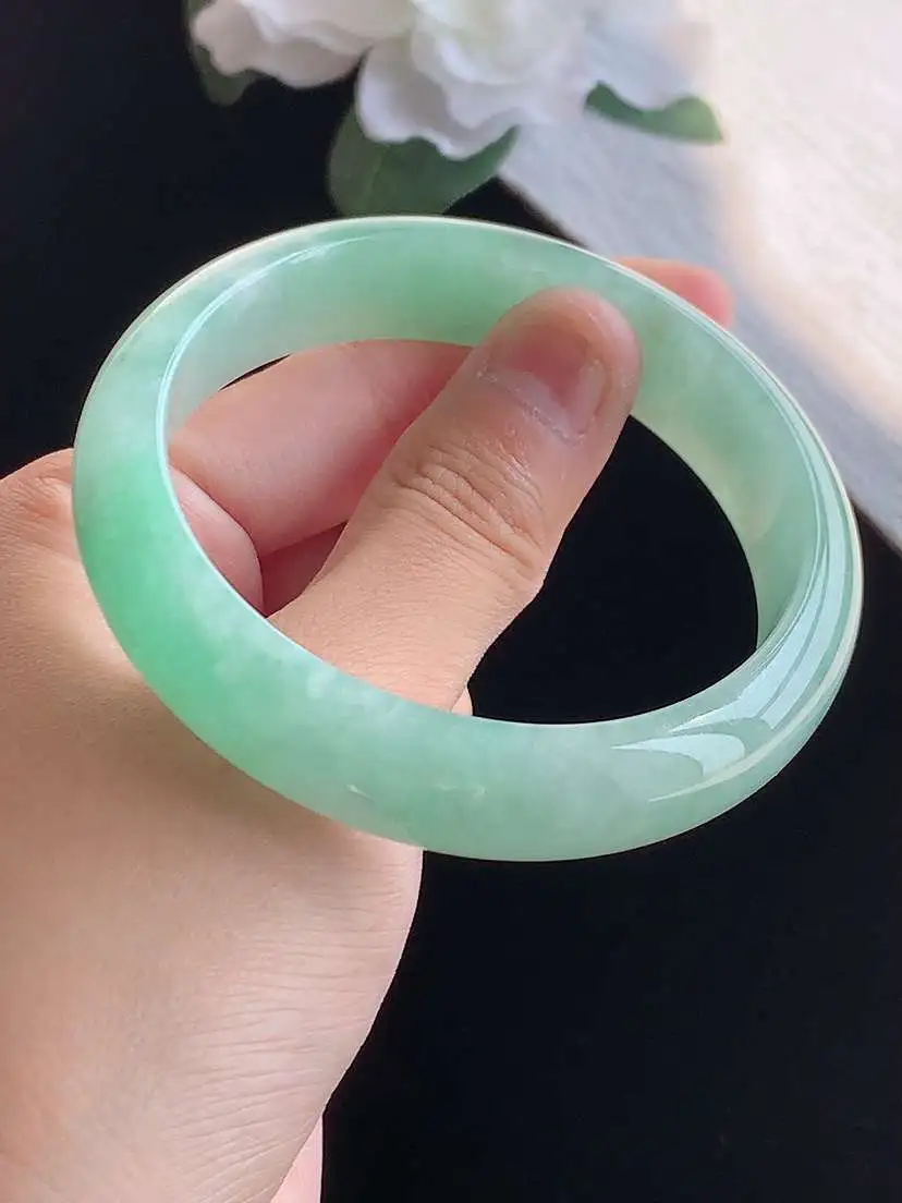 a货翡翠老坑冰种满绿正装正圈手镯57-58圈口  尺寸57.8×14×7.3mm 重量57.88g 1018