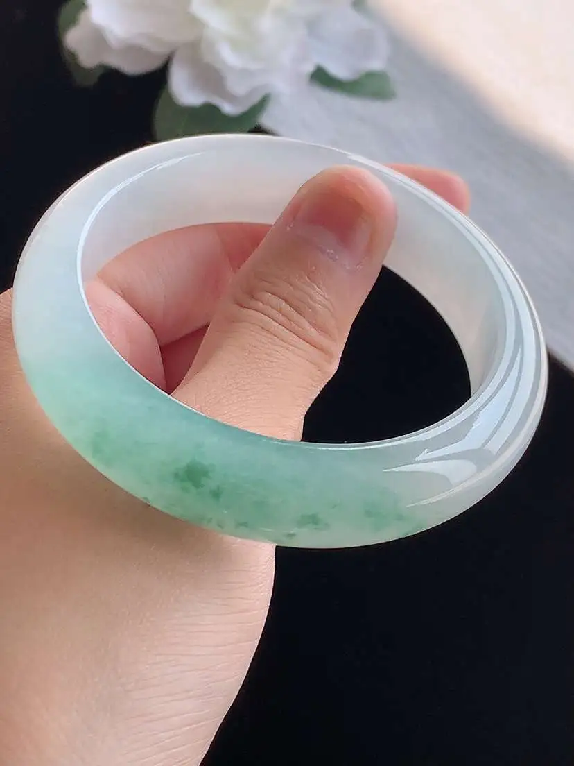 a货翡翠老坑冰种飘花正装正圈手镯56-57圈口  尺寸56.3×14.2×8.6mm 重量68.24g 1018