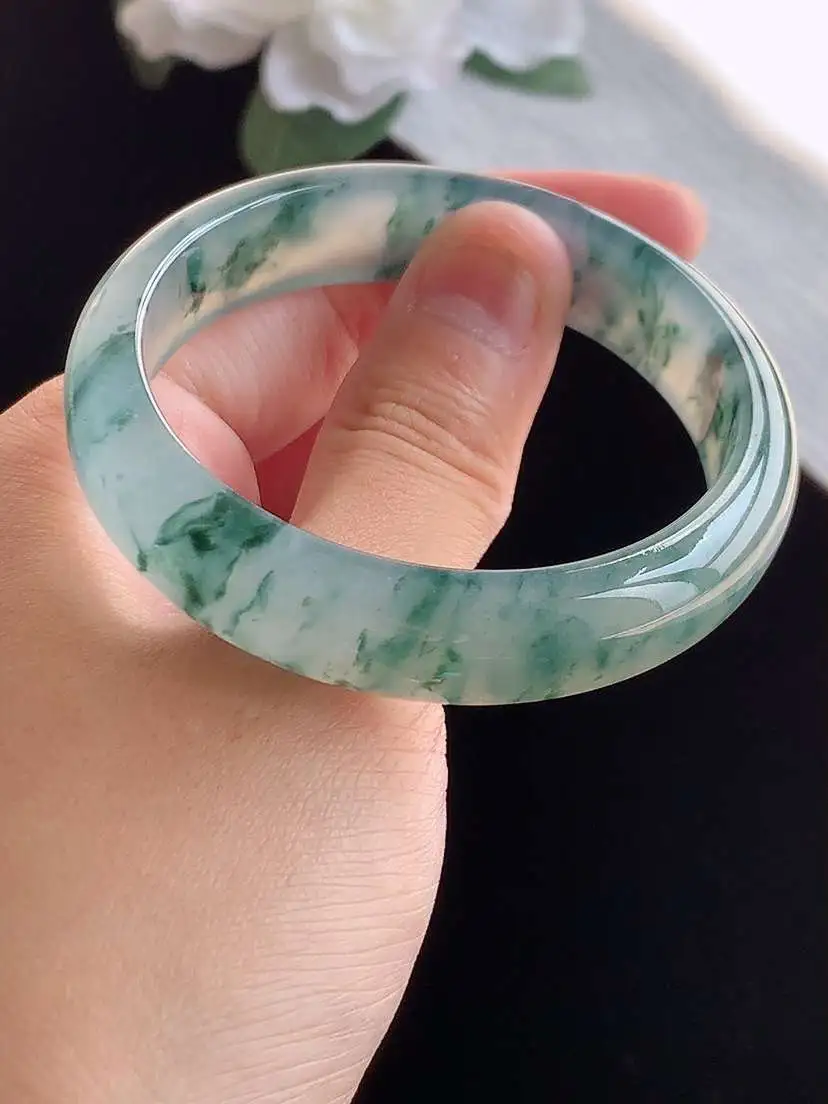 a货翡翠老坑冰种飘花正装正圈手镯52-53小圈口  尺寸52.5×12.2×6.2mm 重量43.15g 1018