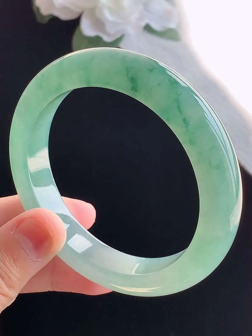 a货翡翠老坑冰种飘花正装正圈手镯56-57圈口 尺寸56.2×12.3×9.2mm 重量65.80g