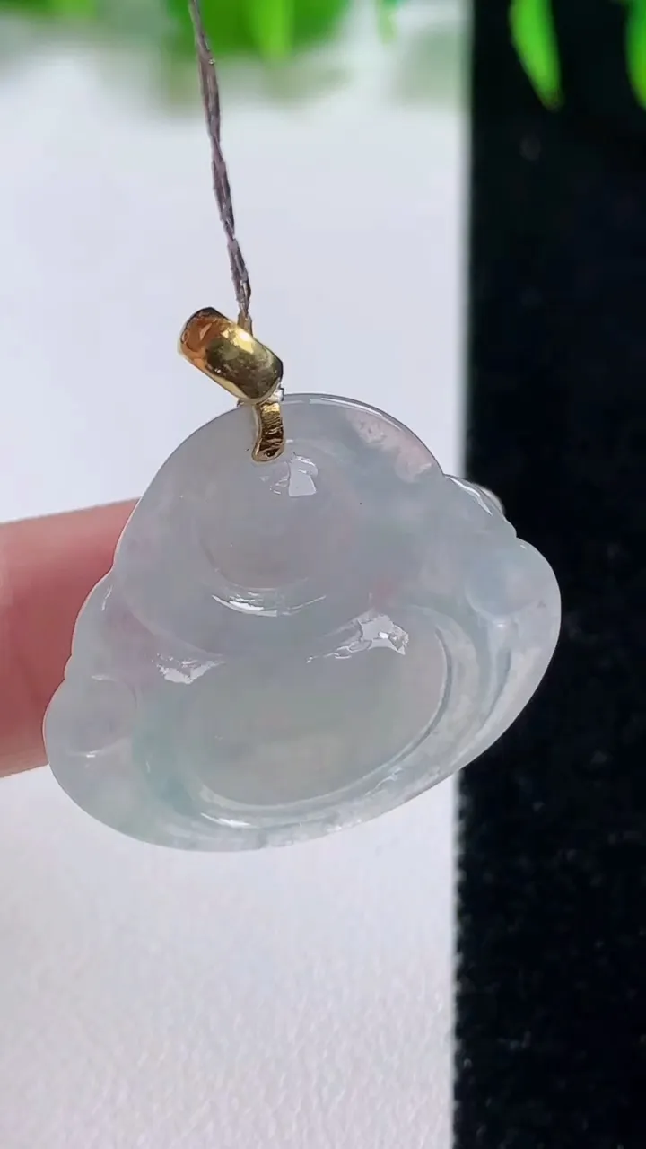 天然A货翡翠佛公吊坠，尺寸24-28-6.2，重量:6.29g
10月19日