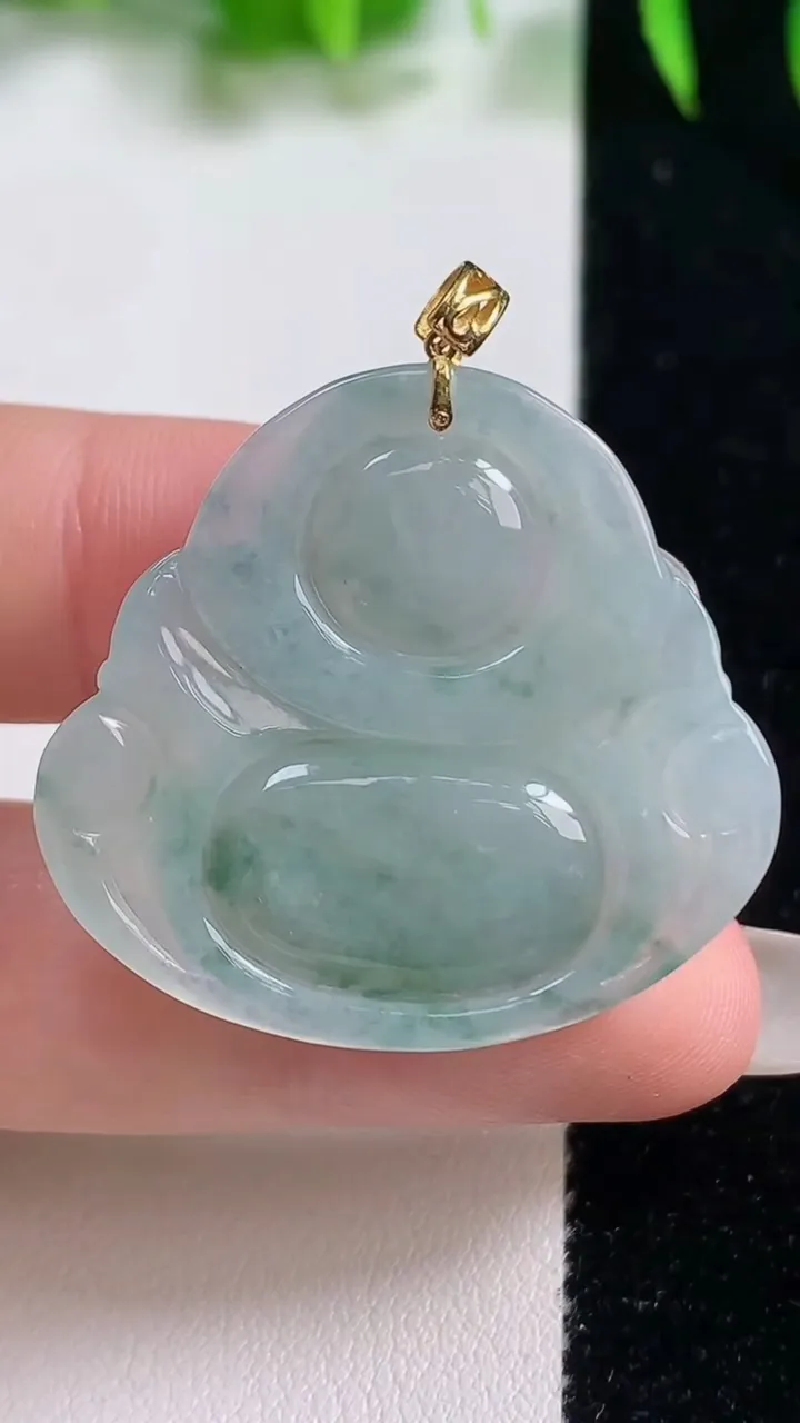 天然A货翡翠种飘花佛公吊坠，尺寸30.3-34.4-6，重量:9.08g
10月19日