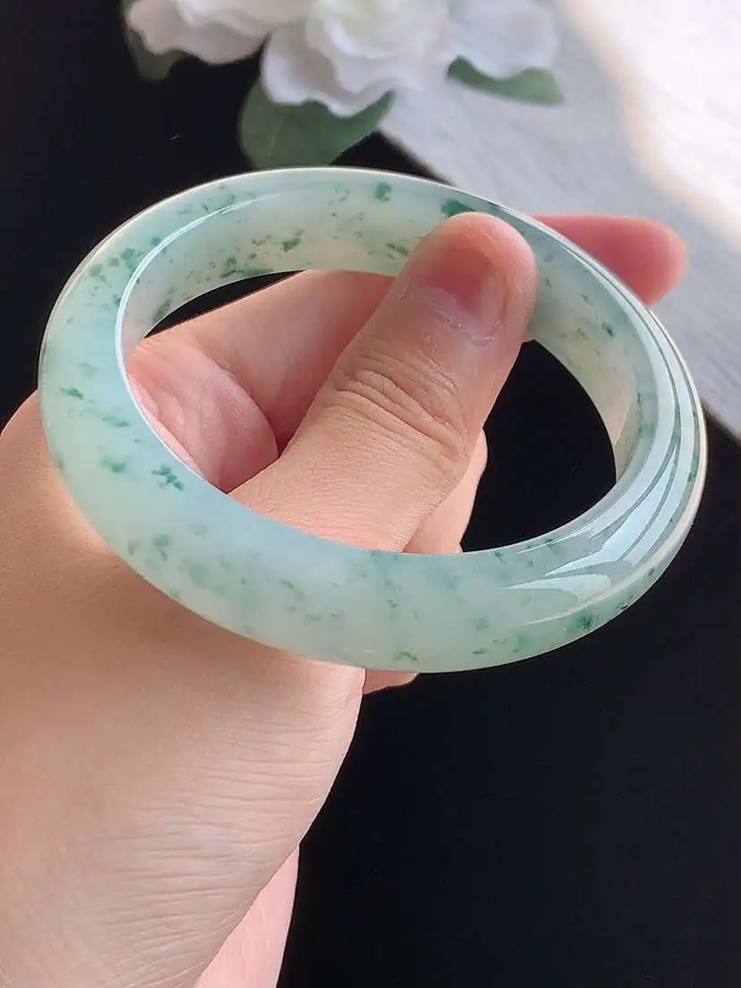 a货翡翠老坑冰种飘花正装正圈手镯56-57圈口  尺寸56×12.4×8mm 重量59.13g 1018