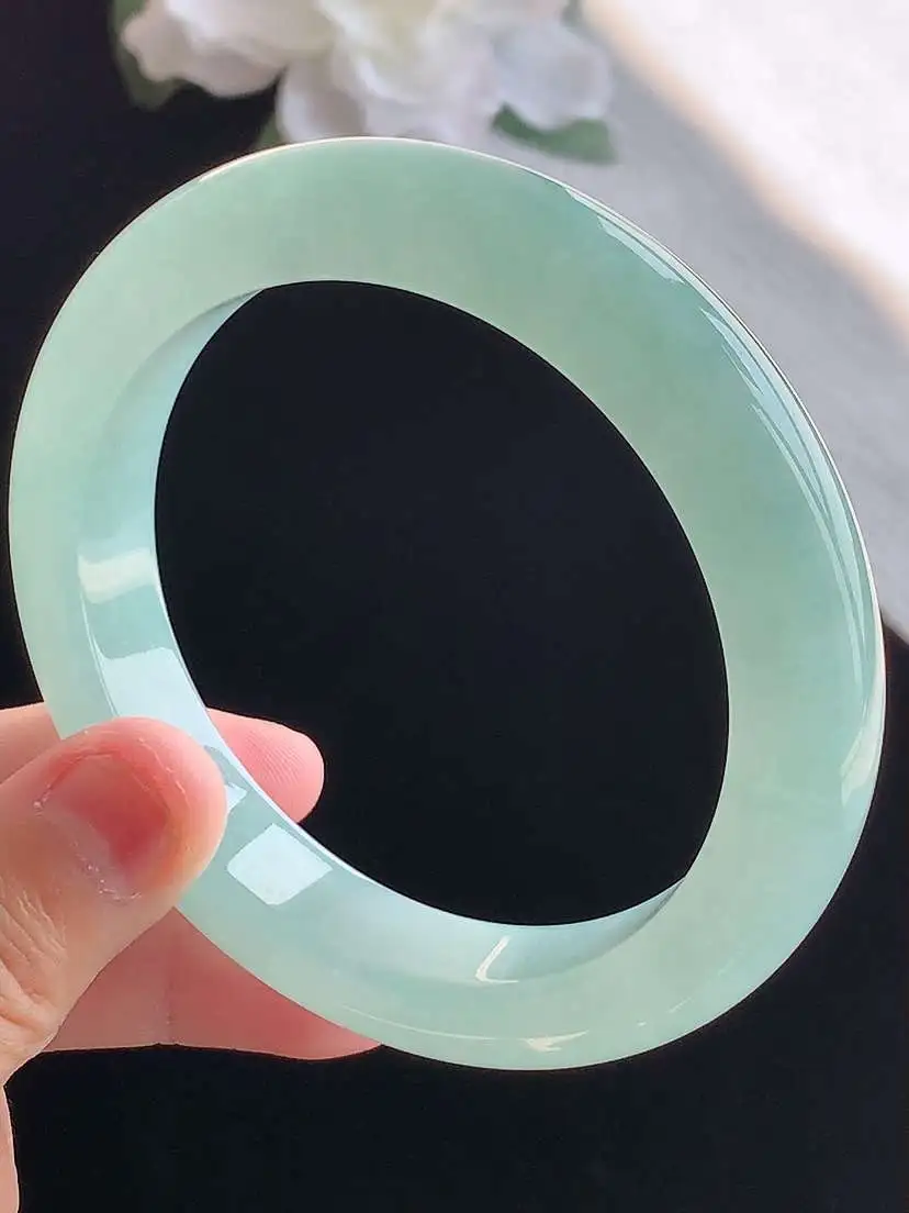 a货翡翠老坑冰种晴水厚装正装正圈手镯60-61大圈口  尺寸60.8×12.5×9.5mm 重量79