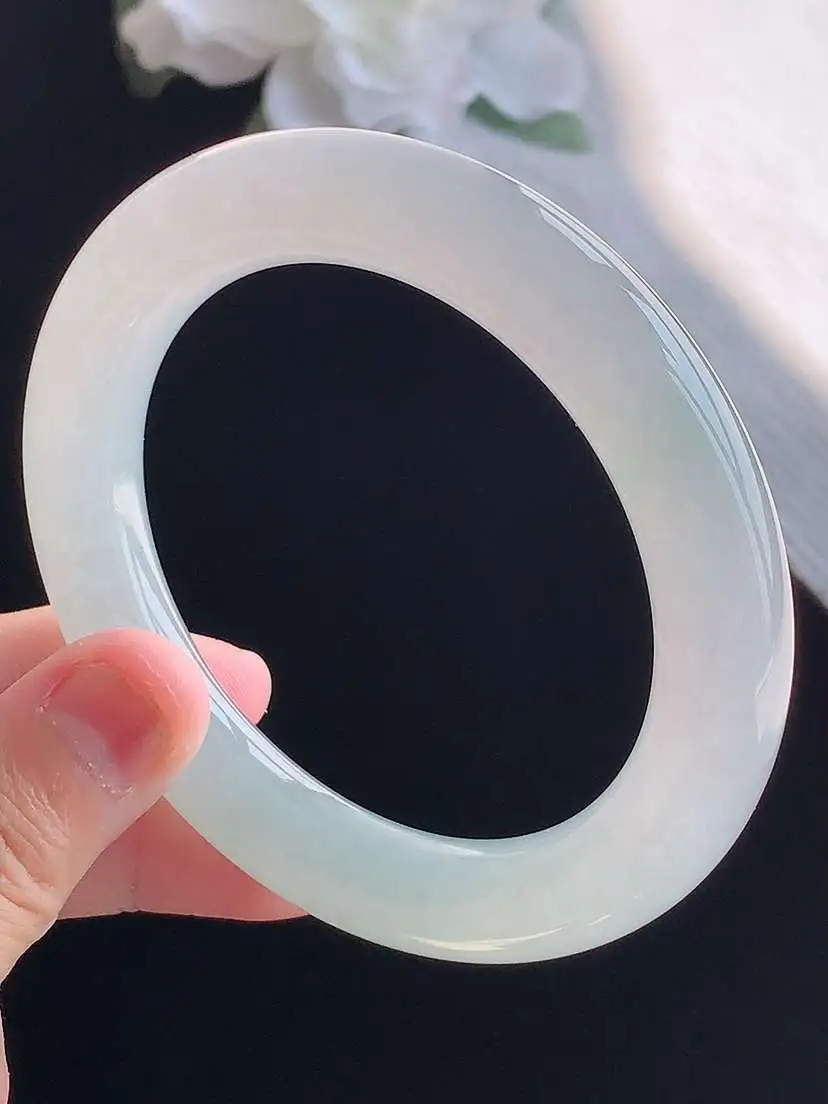 a货翡翠老坑冰种白月光胖圆条手镯57-58圈口  尺寸57×11mm 重量72.45g 1018