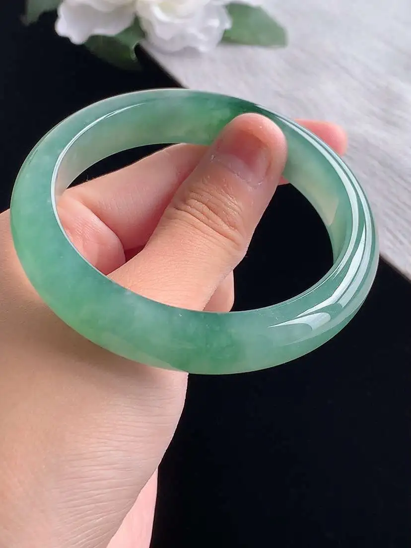a货翡翠老坑冰种飘花正装正圈手镯57-58圈口 尺寸57.2×12.3×8mm 重量56.76g 1019