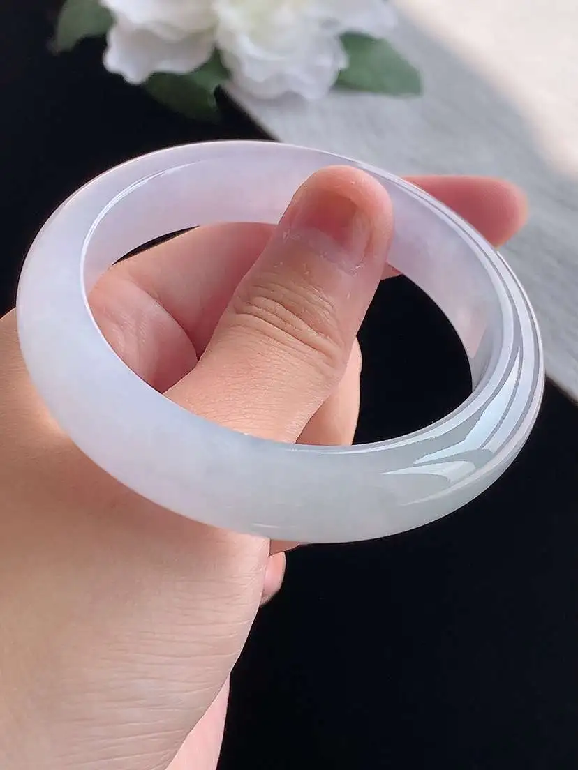 a货翡翠老坑冰种淡紫罗兰正装正圈手镯54-55圈口  尺寸54×12.4×8.3mm 重量57.32g 1019