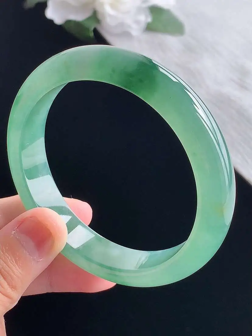 a货翡翠老坑冰种飘花正装正圈手镯57-58圈口 尺寸57.2×12.3×8mm 重量56.76g 1
