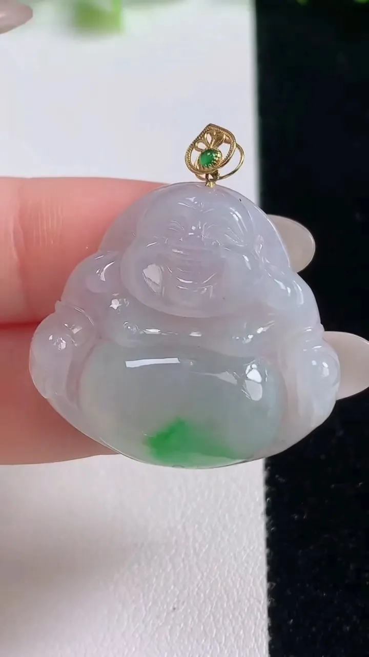 天然A货翡翠佛公吊坠，尺寸28.5-31-6.5，重量:8.88g
10月20日