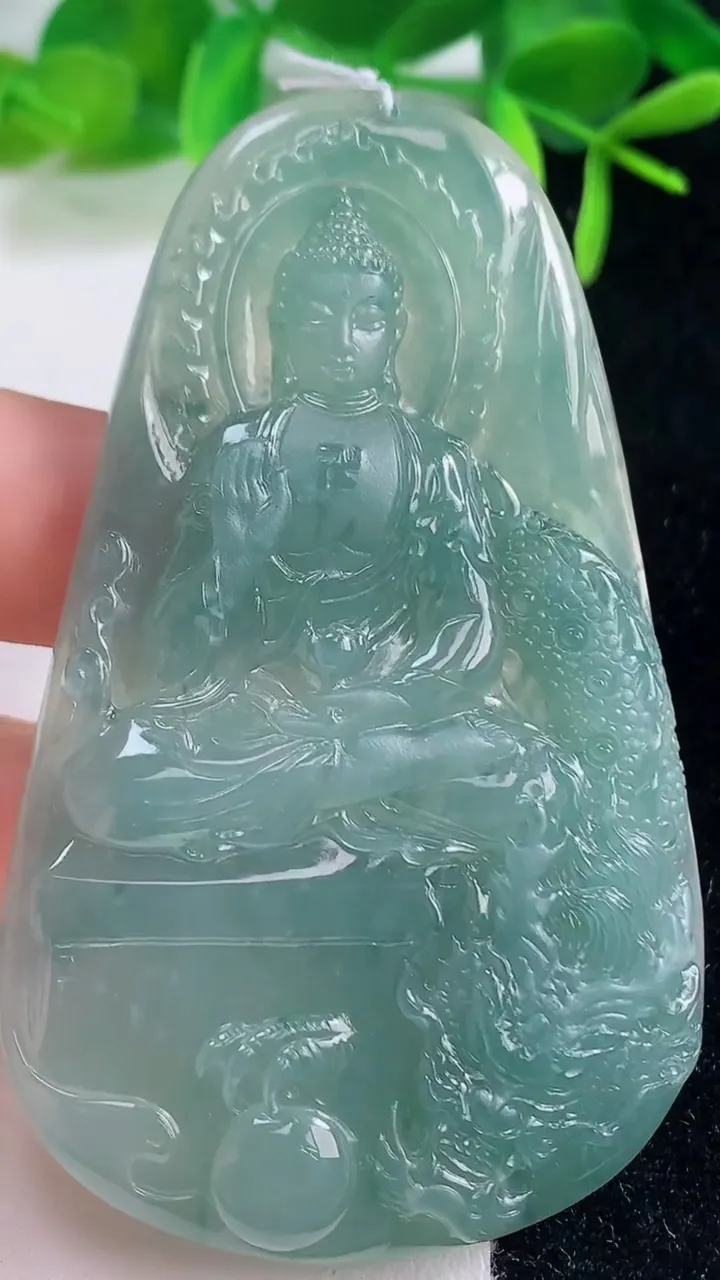 天然A货翡翠祥龙阿弥陀佛吊坠，尺寸72.4-43.7-6.9，重量:39.30g
10月20日