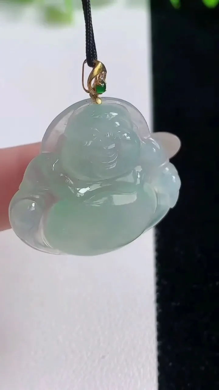 天然A货翡翠佛公吊坠，尺寸28-30-5.8，重量:6.76g
10月20日