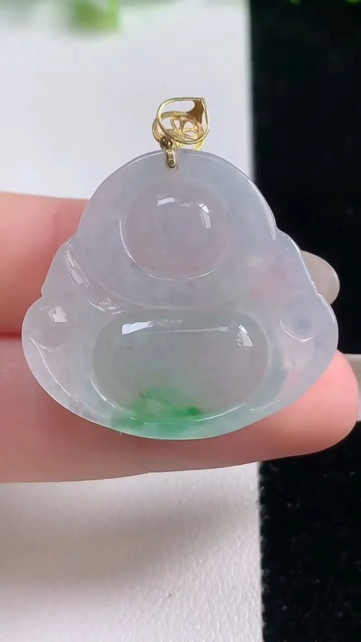 天然A货翡翠佛公吊坠，尺寸28.5-31-6.5，重量:8.88g
10月20日
