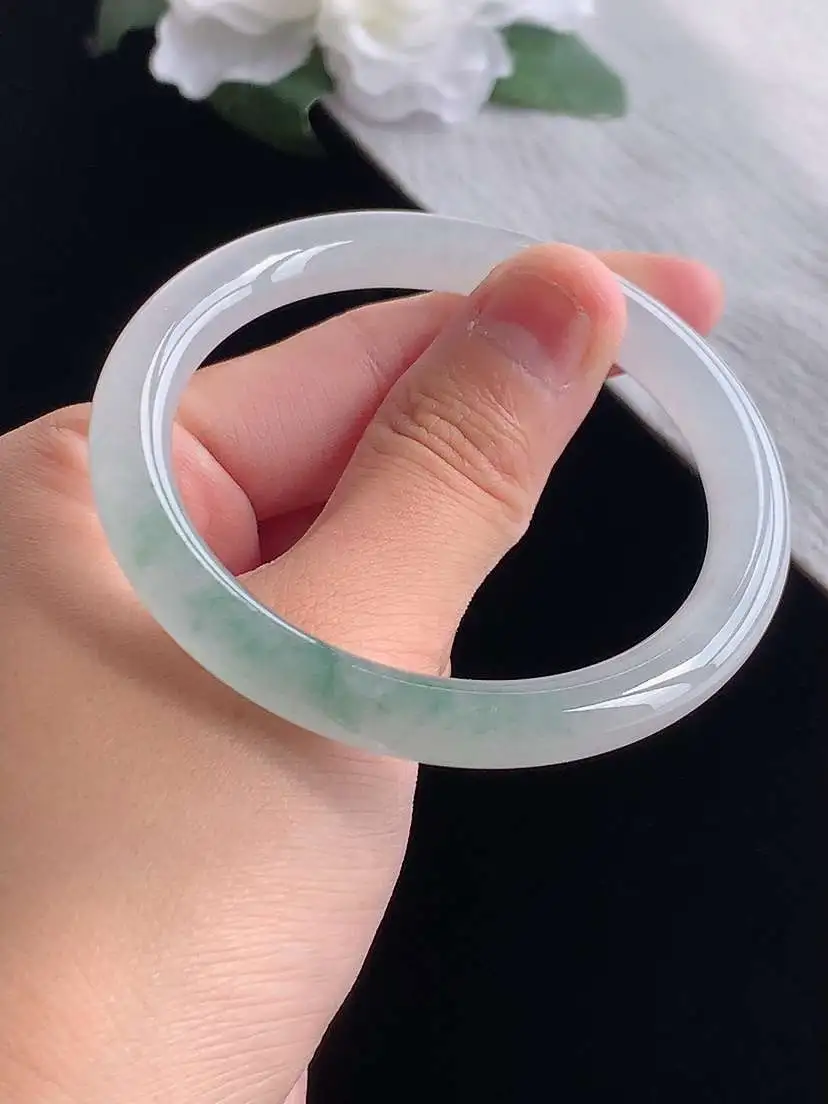 a货翡翠老坑冰种飘花细条圆条手镯53-54圈口  尺寸53.5×7.3mm 重量31.13g 1019