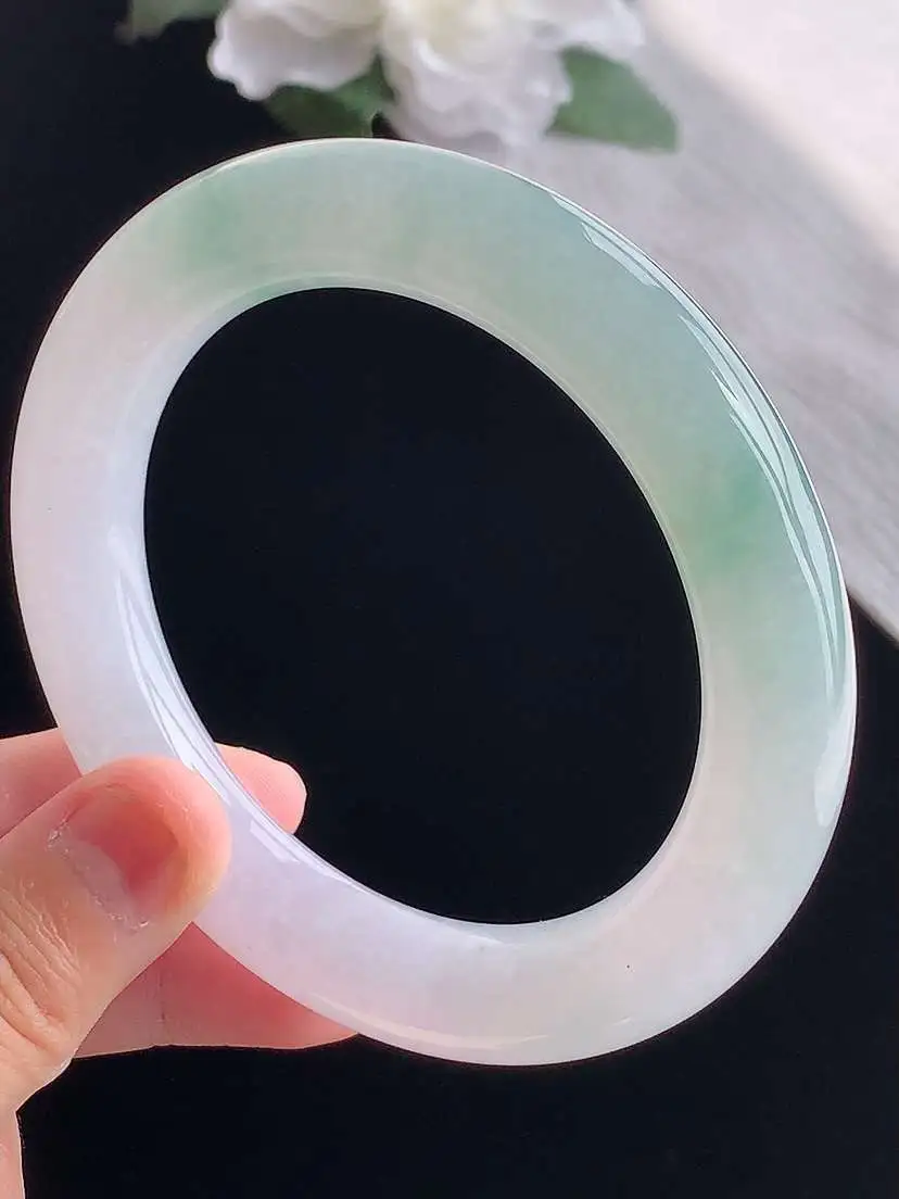 a货翡翠老坑冰种紫底飘花胖圆条手镯60-61大圈口  尺寸60.2×12.2mm 重量89.03g 