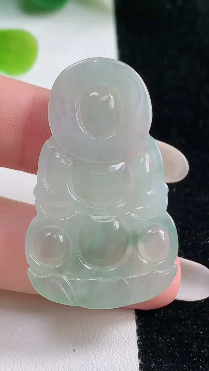 天然A货翡翠观音菩萨吊坠，尺寸42-25.6-4.2，重:7.97g
10月20日
