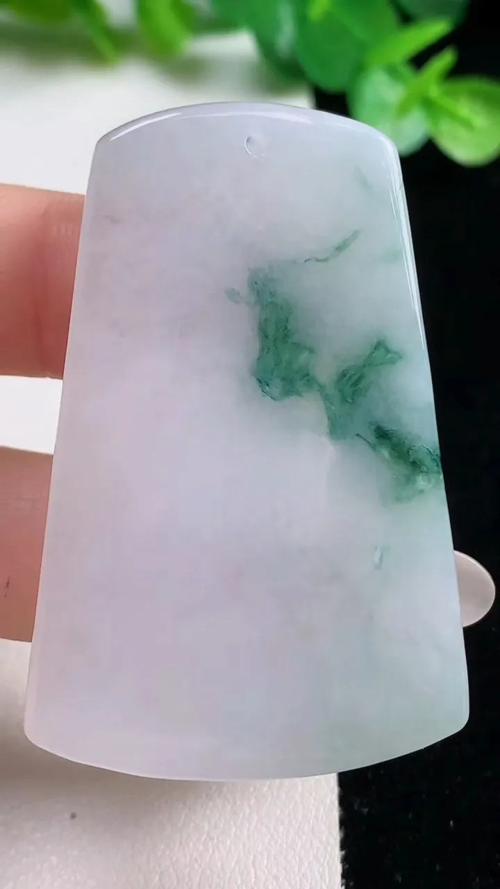 天然A货翡翠冰种飘花文殊菩萨吊坠，尺寸52.5-34.8-5，重量:19.50g
10月22日