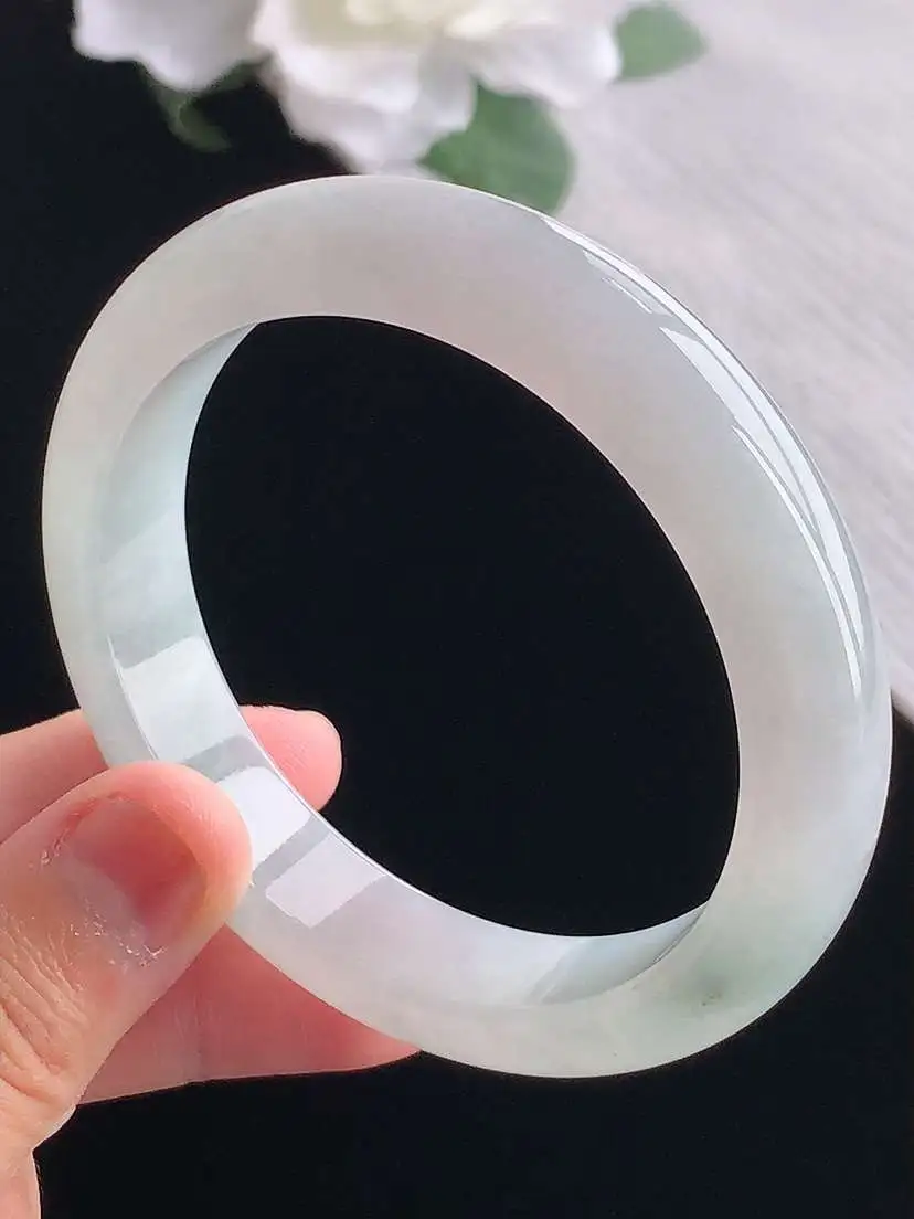 a货翡翠老坑冰种飘花正装正圈手镯56-57圈口 尺寸56.5×12.6×8.2mm 重量59.00g