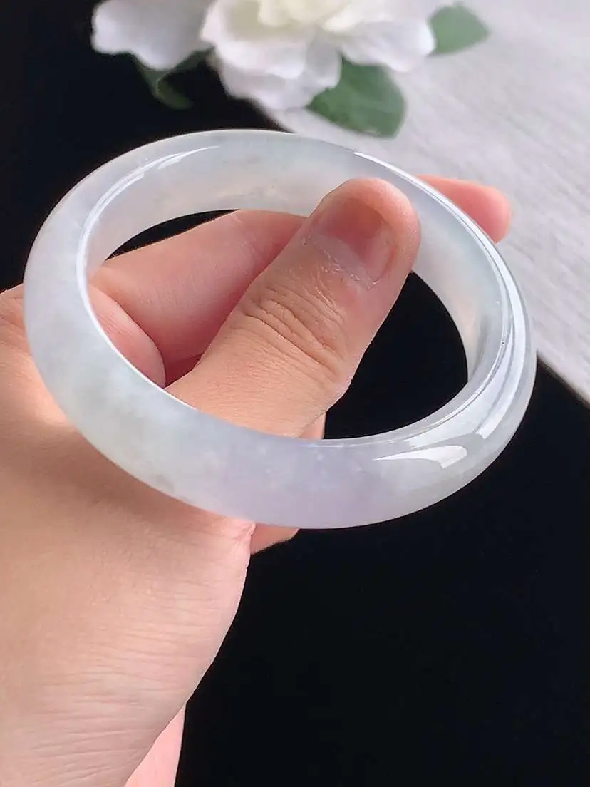 a货翡翠老坑冰种白月光正装正圈手镯52-53小圈口  尺寸52×12×7.5mm 重量48.00g 1020