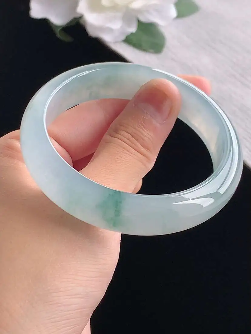 a货翡翠老坑冰种飘花正装正圈手镯55-56圈口  尺寸55.8×13.8×7.5mm 重量55.96g 1020