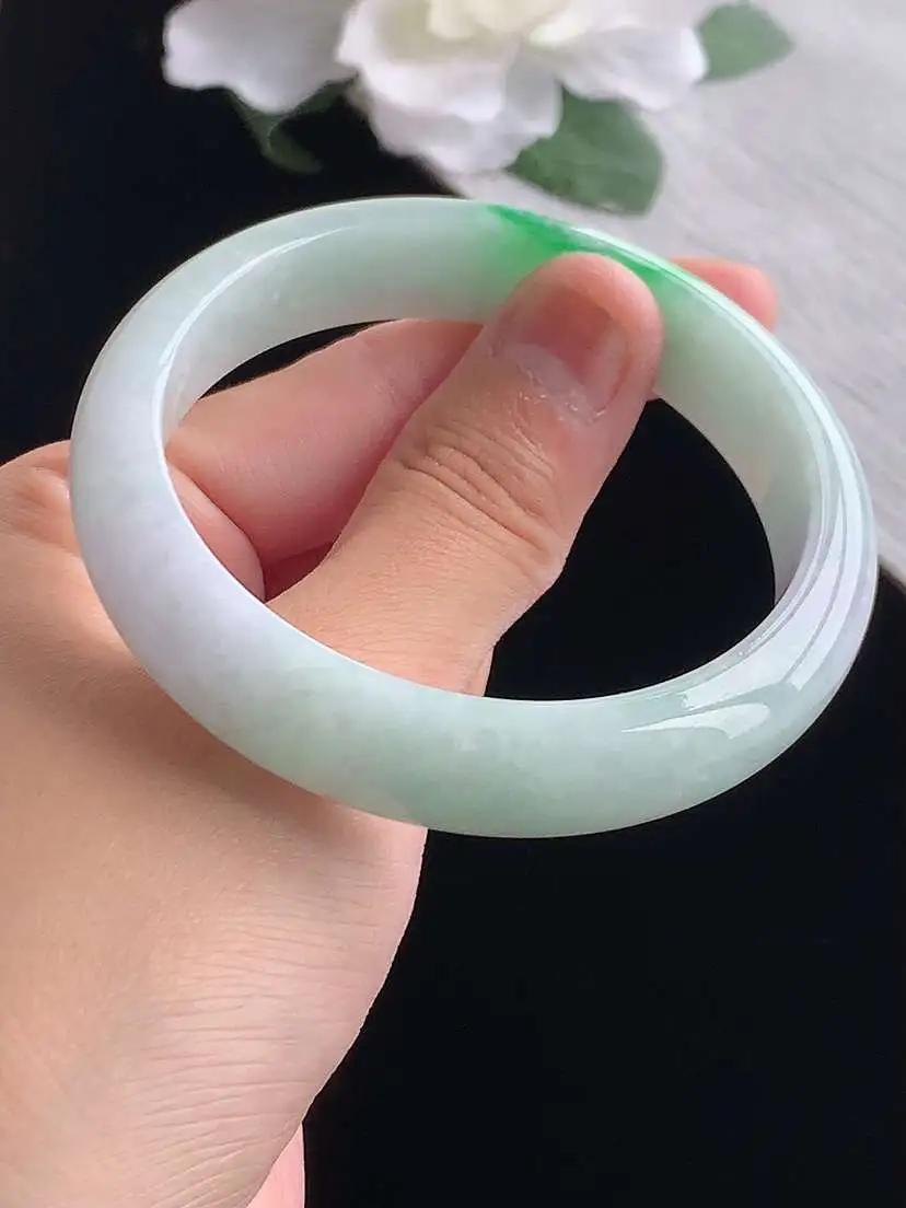 a货翡翠老坑冰种春带彩紫罗兰飘绿正装正圈手镯55-56圈口 尺寸55.8×12.6×7.3mm 重量50.03g 1020