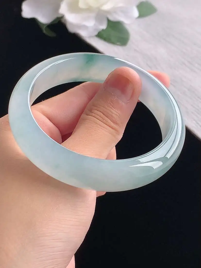 a货翡翠老坑冰种飘花正装正圈手镯55-56圈口  尺寸55.8×13.8×7.5mm 重量55.96g 1020