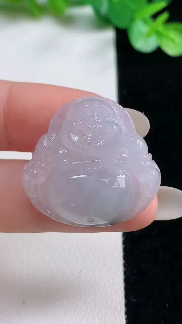 天然A货翡翠冰种飘花佛公吊坠，尺寸26.8-28-6.5，重量:7.75g
10月22日
