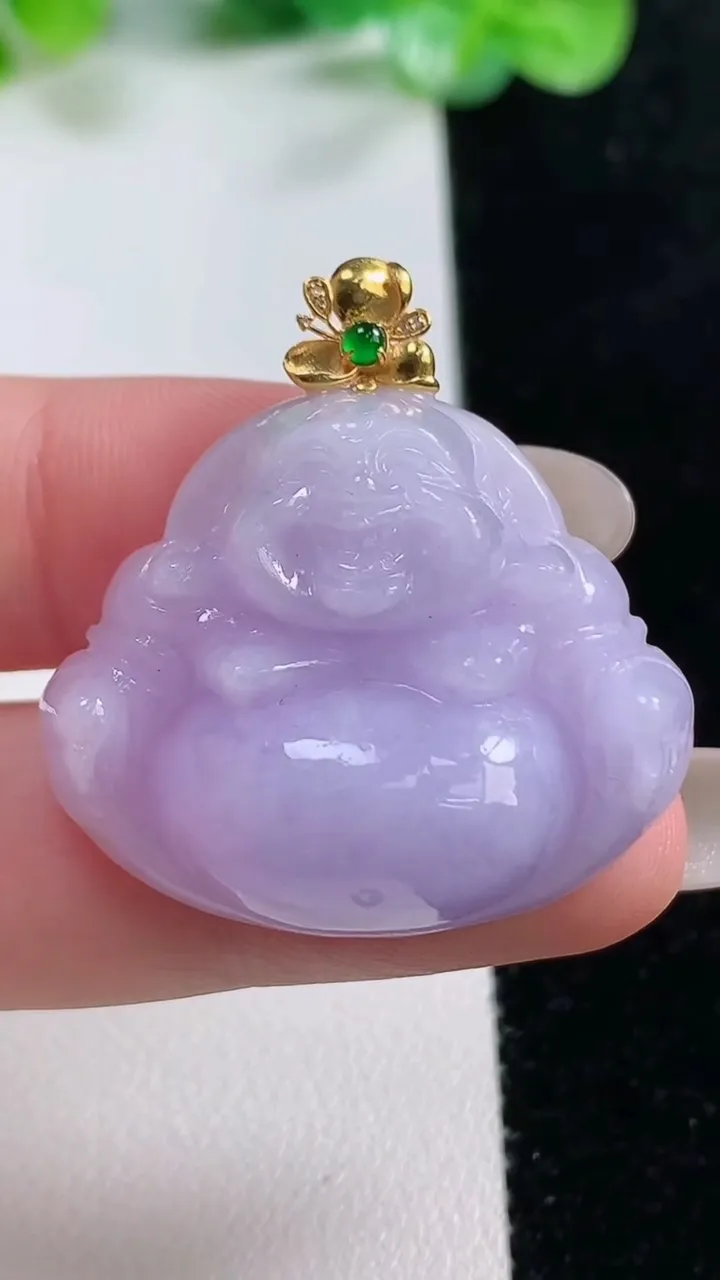 天然A货翡翠18K金紫罗兰佛公吊坠，尺寸26.8-32.3-12，重量:14.60g
10月22日