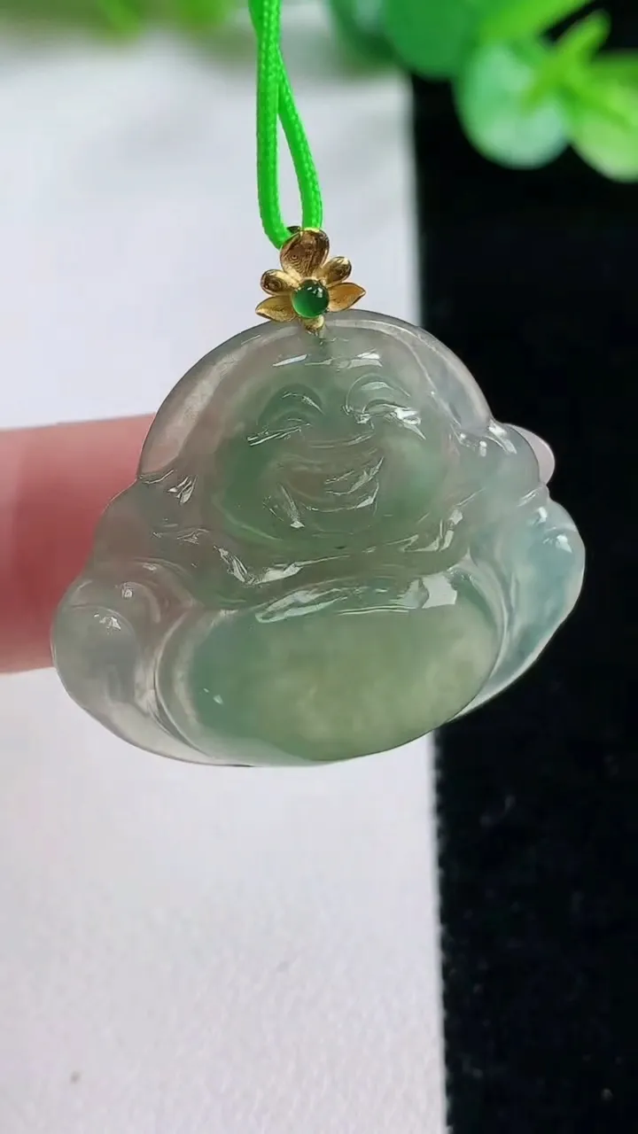 天然A货翡翠佛公吊坠，尺寸26-29.2-4.5，重量:4.88g
10月23日